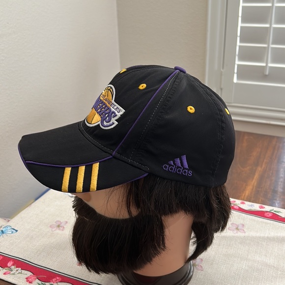 Los Angeles Lakers hat unisex. - Picture 3 of 11